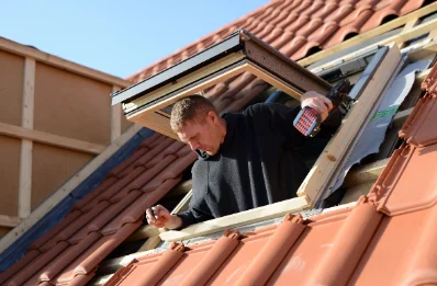 Pose de fenêtres de toit Velux à Hardinvast